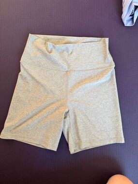 Old Navy Light Gray High-Waist Bike Shorts